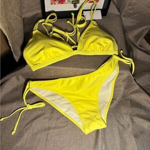 String Bikini Set Size XL NWT